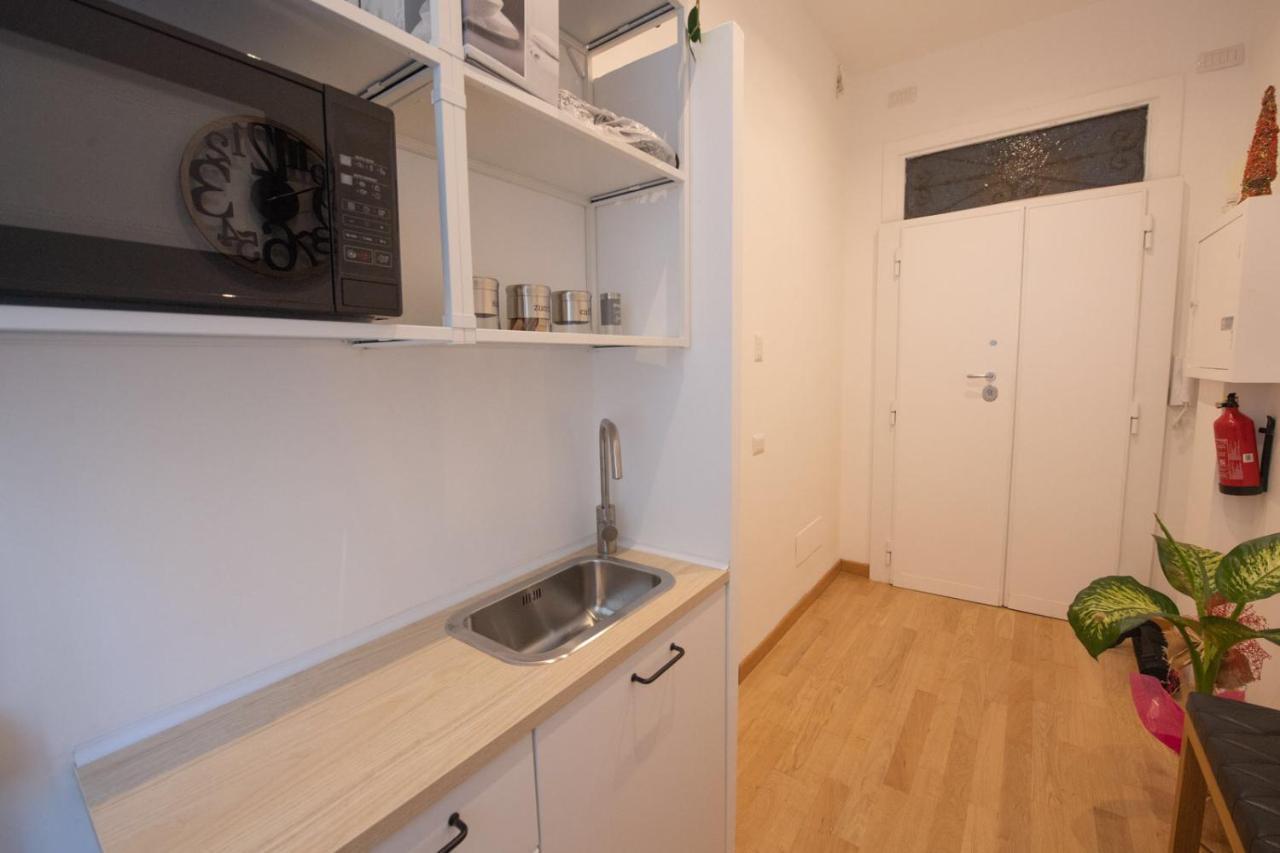 Domus Castroni Germanico Bed & Breakfast Roma Exterior foto