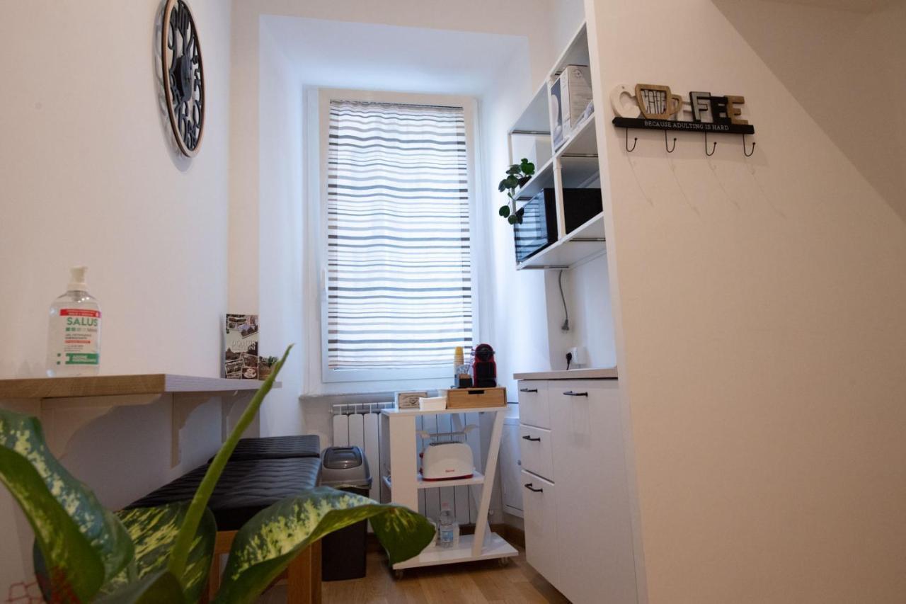 Domus Castroni Germanico Bed & Breakfast Roma Exterior foto