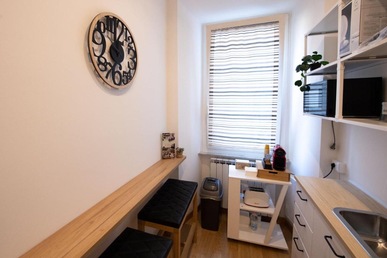 Domus Castroni Germanico Bed & Breakfast Roma Exterior foto